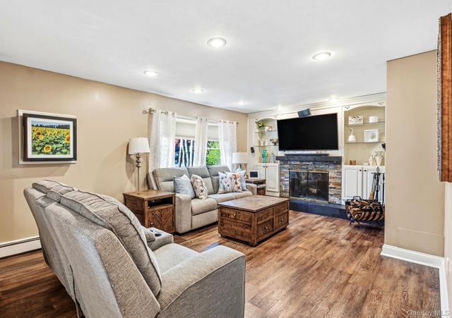 2 Pentmoor Drive, Mastic, NY 11950