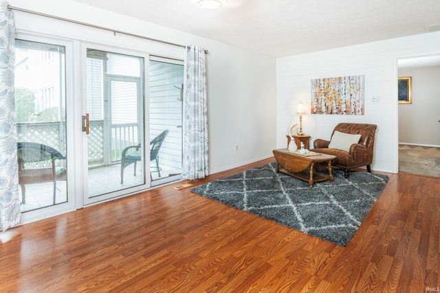 1324 S College Mall Road, Bloomington, IN 47401