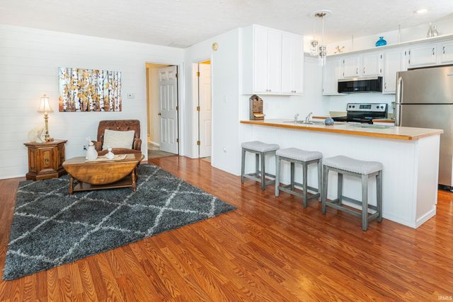 1324 S College Mall Road, Bloomington, IN 47401