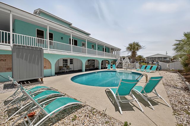 1885 Pompano Dr., Garden City Beach, SC 29576