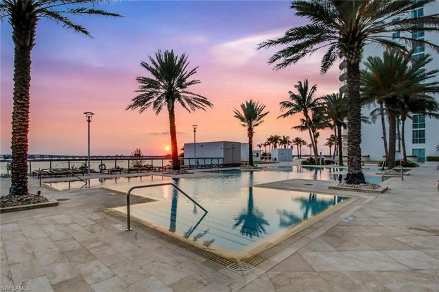 3000 Oasis Grand BLVD 401, Fort Myers, FL 33916