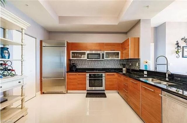 3000 Oasis Grand BLVD 401, Fort Myers, FL 33916
