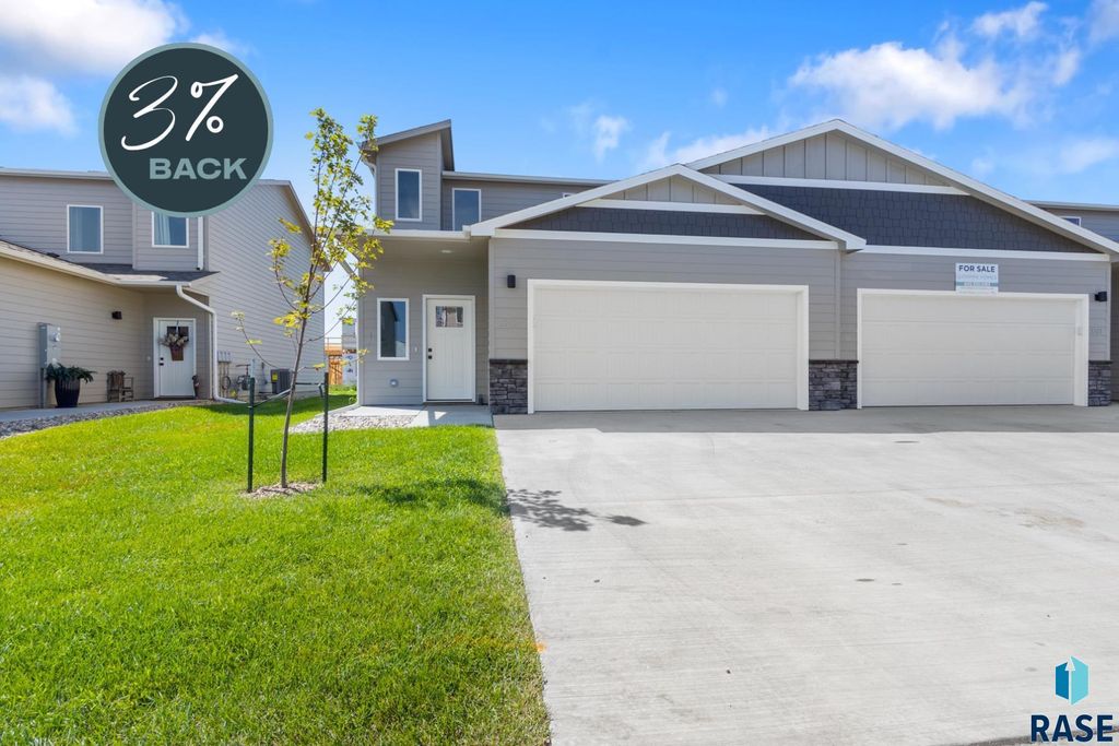 5707 E Avett Pl Place, Sioux Falls, SD 57108