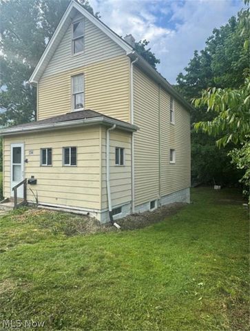 556 W Myrtle Avenue, Youngstown, OH 44511