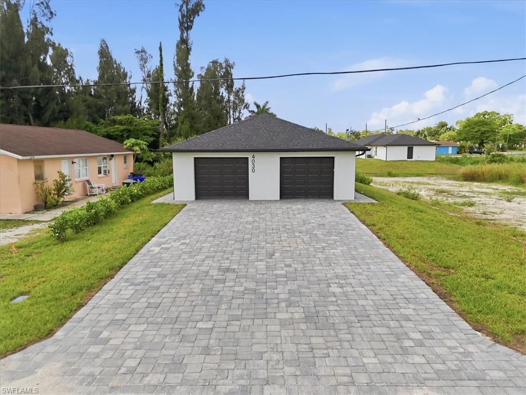 4030 Washington AVE, FORT MYERS, FL 33916 — photo 2