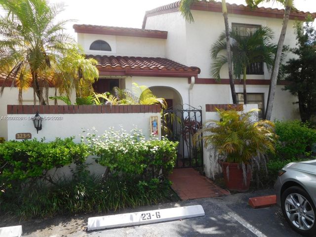 323 Ives Dairy Rd 323-06, Miami, FL 33179