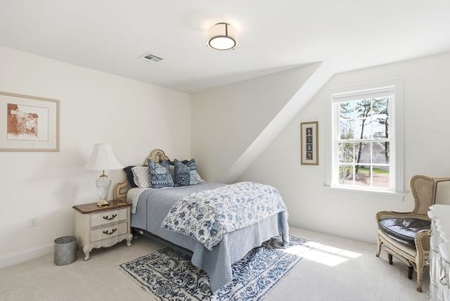 10 Cranberry Farm Rd, Plymouth, MA 02360