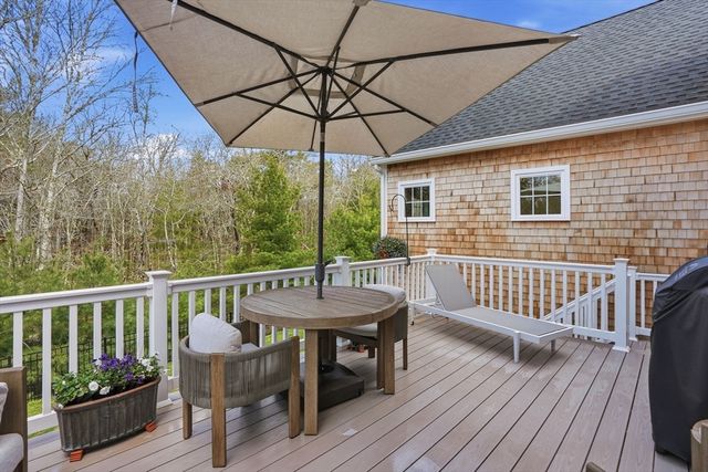 10 Cranberry Farm Rd, Plymouth, MA 02360