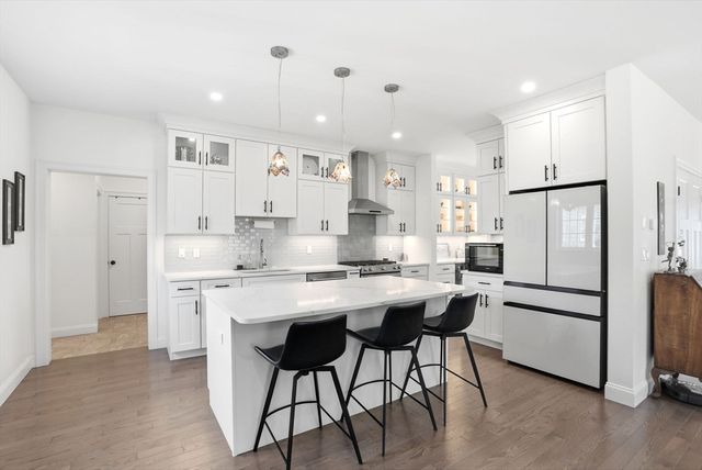 10 Cranberry Farm Rd, Plymouth, MA 02360