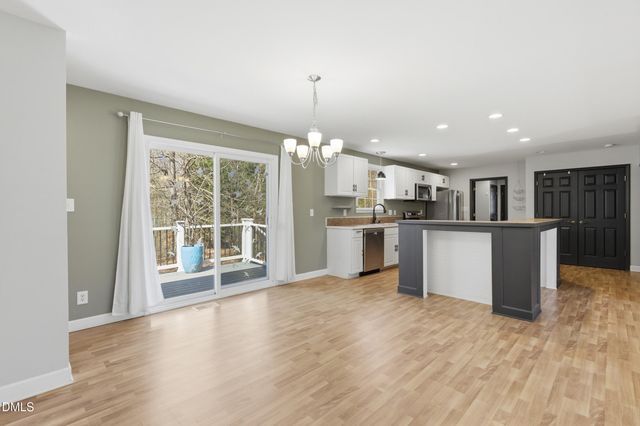 5522 Pleasant Woods Drive, Mebane, NC 27302