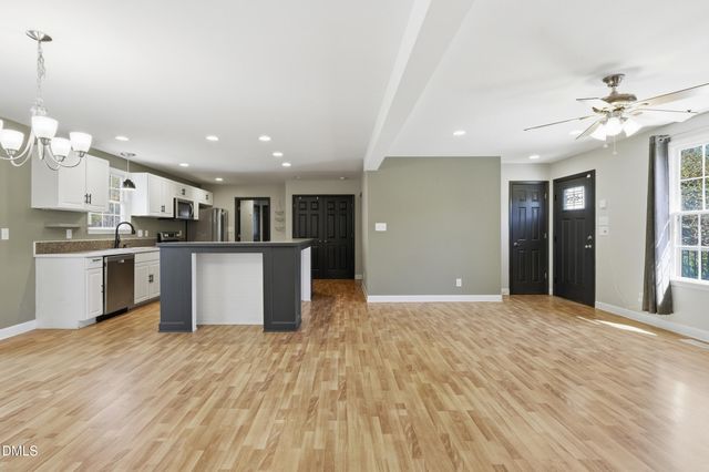 5522 Pleasant Woods Drive, Mebane, NC 27302