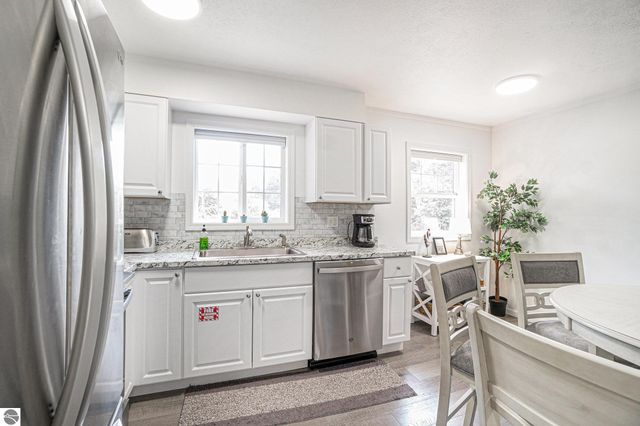 7457 Cairn Highway, Elk Rapids, MI 49629