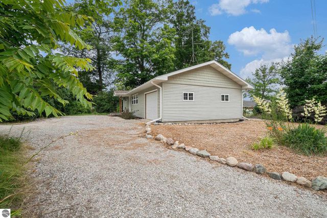 7457 Cairn Highway, Elk Rapids, MI 49629