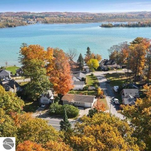 7457 Cairn Highway, Elk Rapids, MI 49629