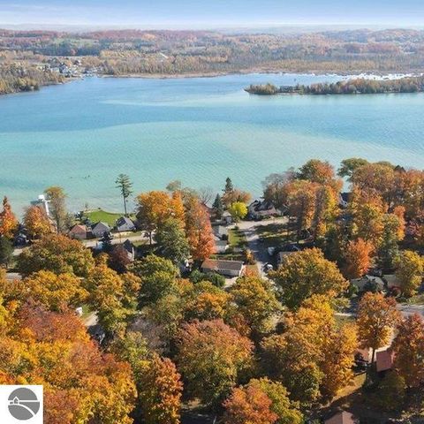 7457 Cairn Highway, Elk Rapids, MI 49629