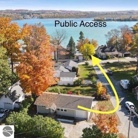 7457 Cairn Highway, Elk Rapids, MI 49629