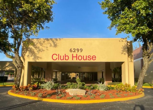 6150 NW 62nd St 209, Fort Lauderdale, FL 33319