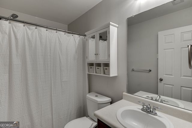 5854 Bridgeport Court, Flowery Branch, GA 30542