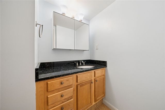 900 Washington Road 103, Mt Lebanon, PA 15228