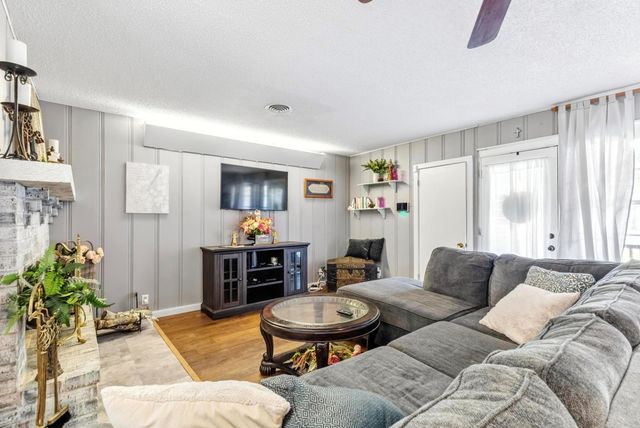 41 Bruce, Orange, TX 77630