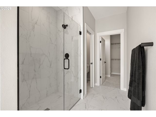 135 Se AIREDALE Ave, La Center, WA 98629