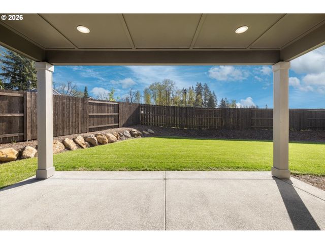 135 Se AIREDALE Ave, La Center, WA 98629