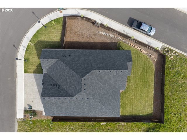 135 Se AIREDALE Ave, La Center, WA 98629