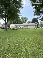 1006 Douglas Street, Ottawa, IL 61350