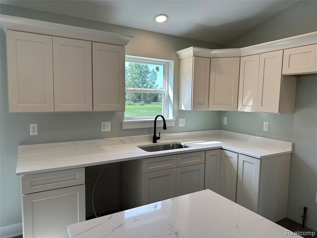 02 Church Road, Imlay City, MI 48444