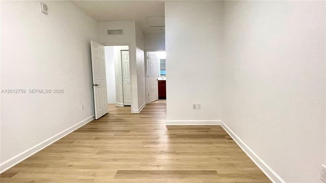 10620 NW 88th St 205, Doral, FL 33178