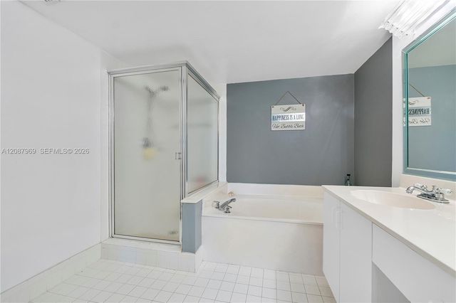 5952 Regal Glen Drive 102, Boynton Beach, FL 33437