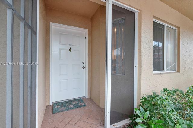 5952 Regal Glen Drive 102, Boynton Beach, FL 33437