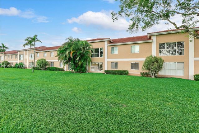 5952 Regal Glen Drive 102, Boynton Beach, FL 33437