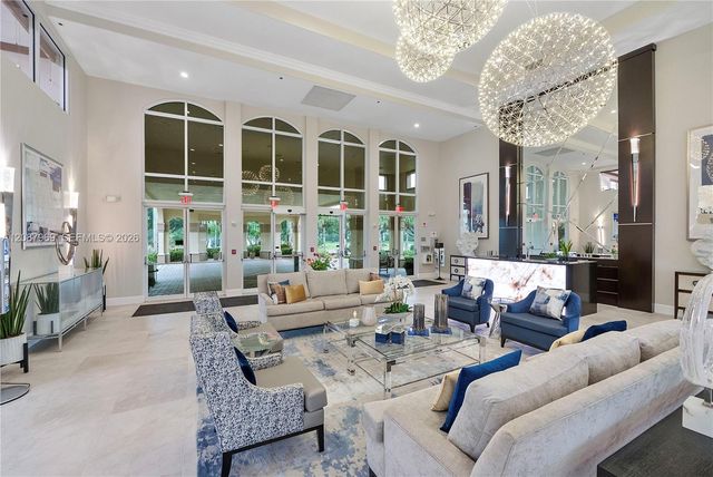 5952 Regal Glen Drive 102, Boynton Beach, FL 33437