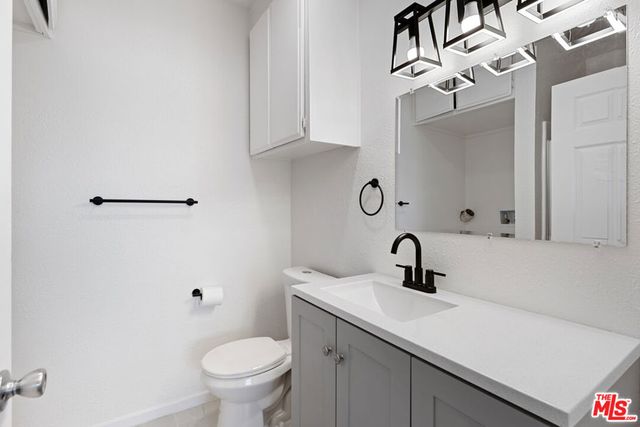 5870 Benner Street 304, Los Angeles, CA 90042