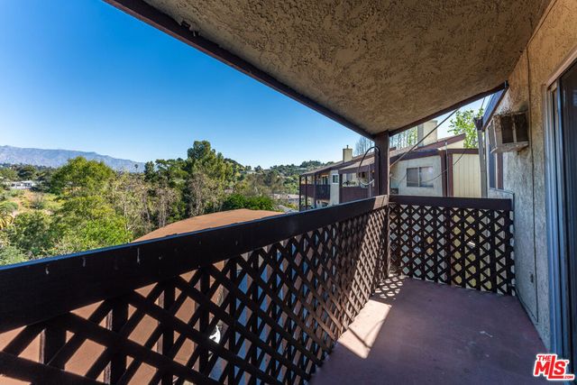 5870 Benner Street 304, Los Angeles, CA 90042