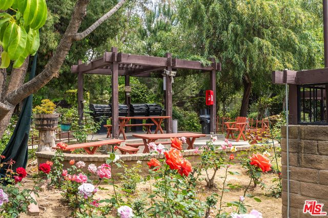 5870 Benner Street 304, Los Angeles, CA 90042