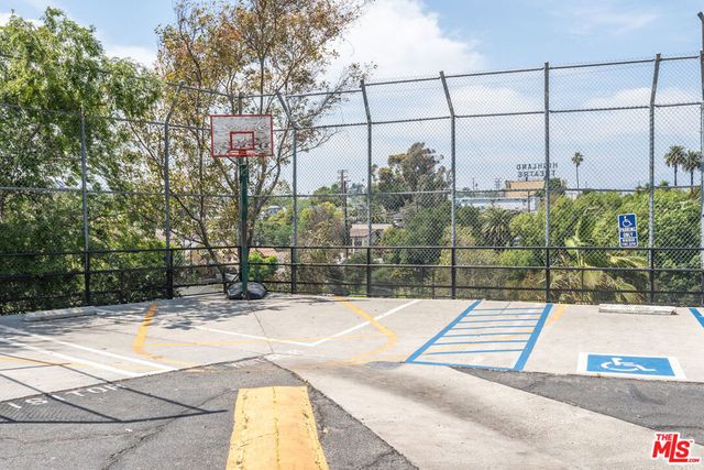 5870 Benner Street 304, Los Angeles, CA 90042