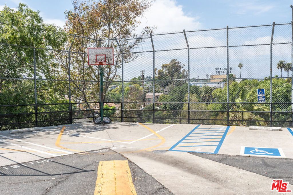 Image 38 of property listing at 5870 Benner Street 304, Los Angeles, CA 90042