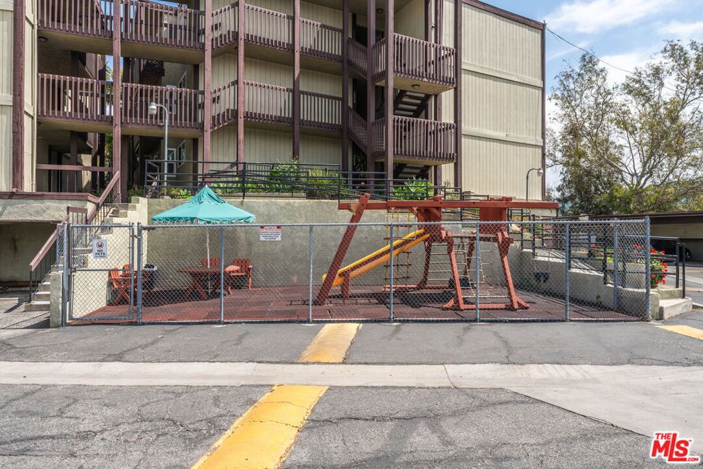 Image 39 of property listing at 5870 Benner Street 304, Los Angeles, CA 90042