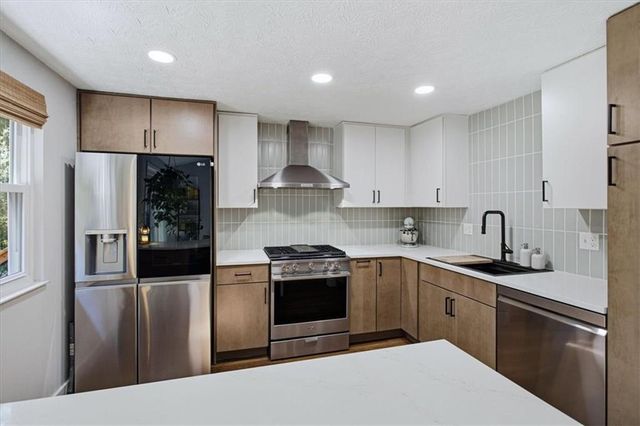 1285 Mission Hills Court, Roswell, GA 30076