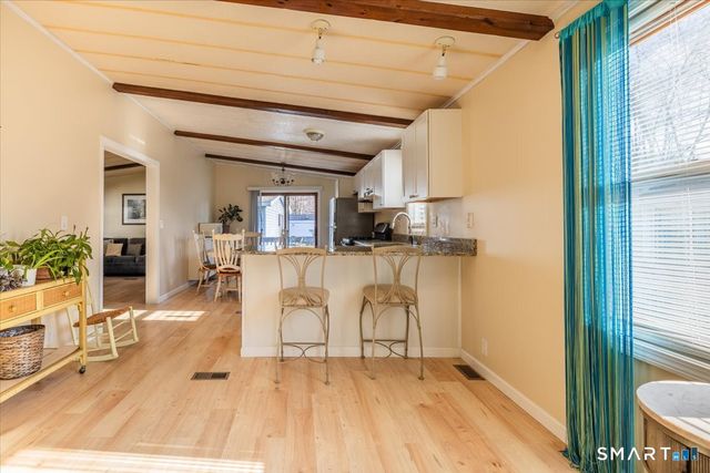 10 Woodland Park, Shelton, CT 06484