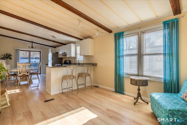 10 Woodland Park, Shelton, CT 06484