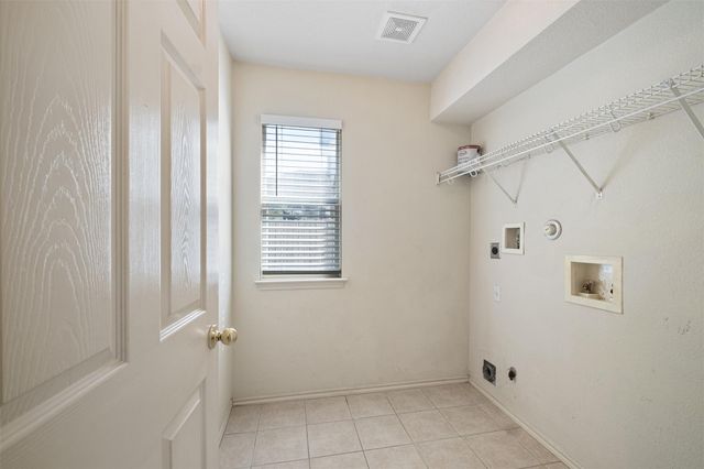 808 Flatters WAY, Pflugerville, TX 78660