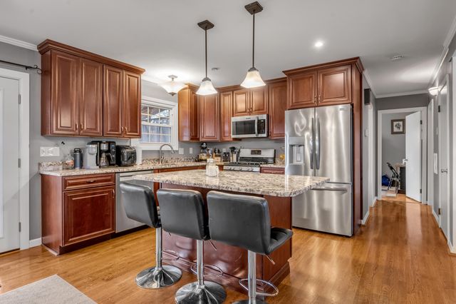 653 Mount Vernon Drive, Lexington, KY 40502