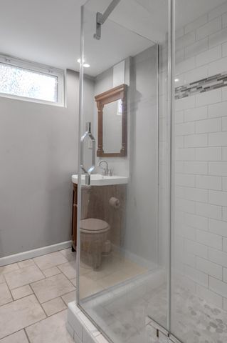 653 Mount Vernon Drive, Lexington, KY 40502