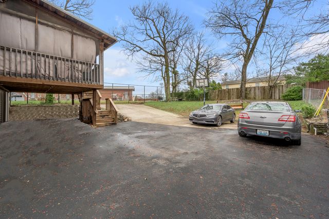 653 Mount Vernon Drive, Lexington, KY 40502