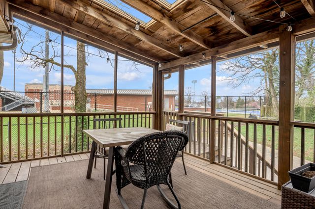 653 Mount Vernon Drive, Lexington, KY 40502