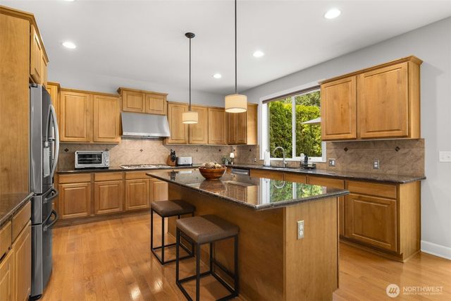 23254 SE Daybreak Place, Maple Valley, WA 98038