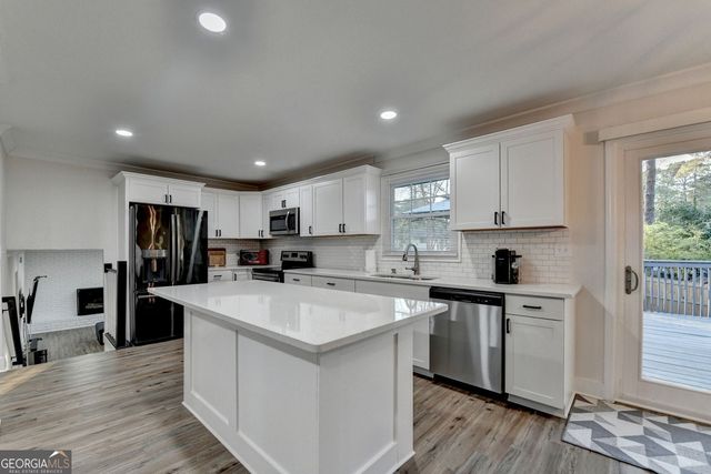 4087 Signal Ridge SW, Lilburn, GA 30047